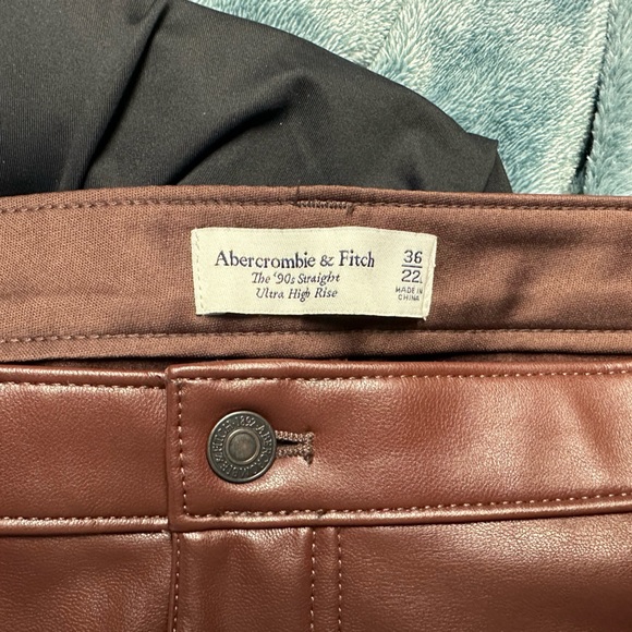 Vegan Leather 90’s Straight Pant - Picture 2 of 5